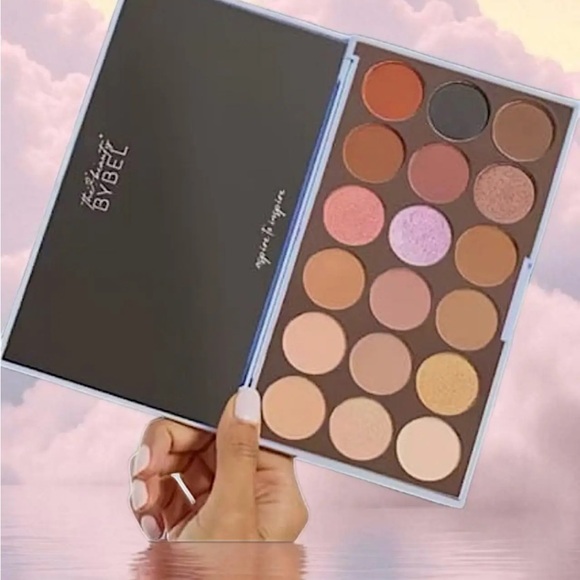 2/$40✨THE BEAUTY BYBEL: THE OG PALETTE - Picture 1 of 8